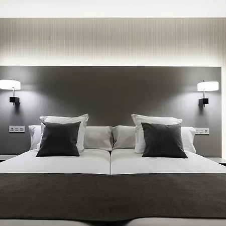 A Cetarea Apartment *